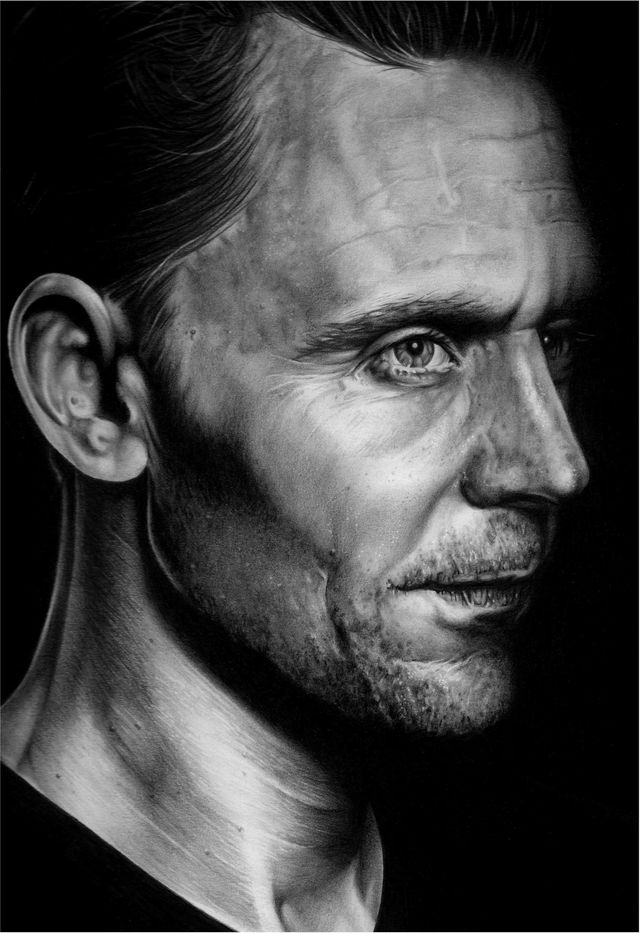 Tom Hiddleston
